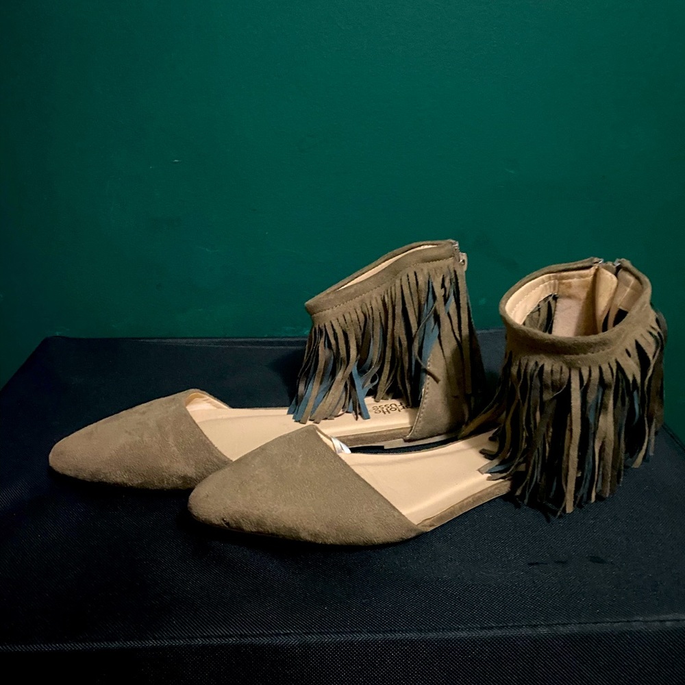 Fringe Moccasin Style Flats